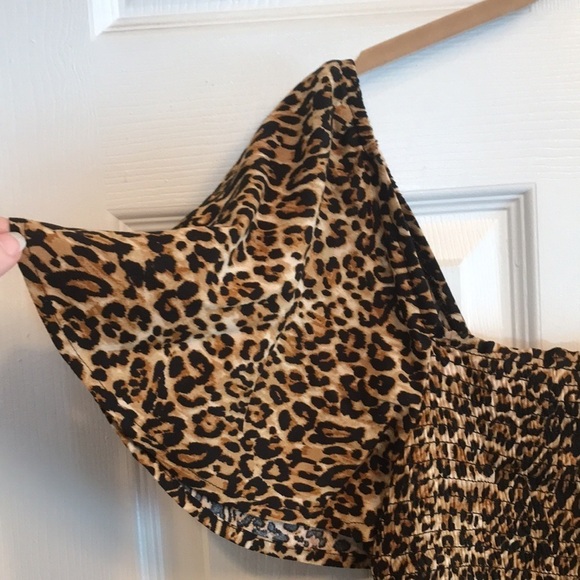 Jessica Simpson brand size L pullover cap sleeve blouse- animal print- NWT - Picture 6 of 8
